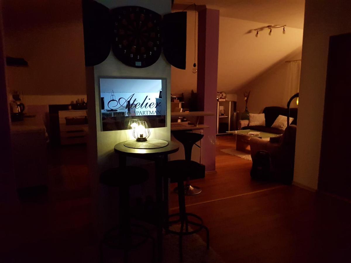 Apartment Atelier *