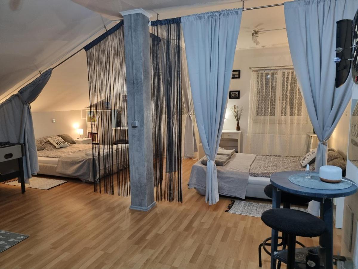 Atelier Apartment