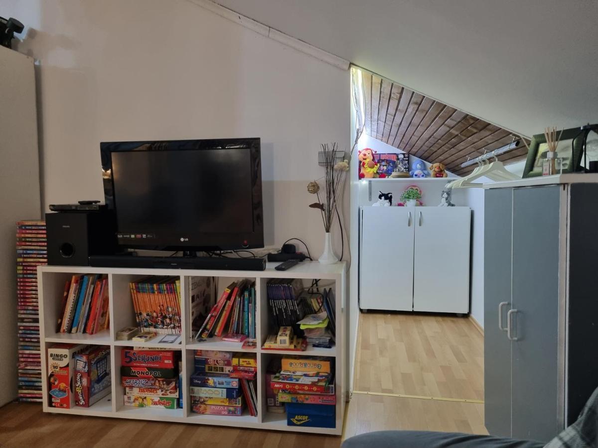 Atelier Apartment